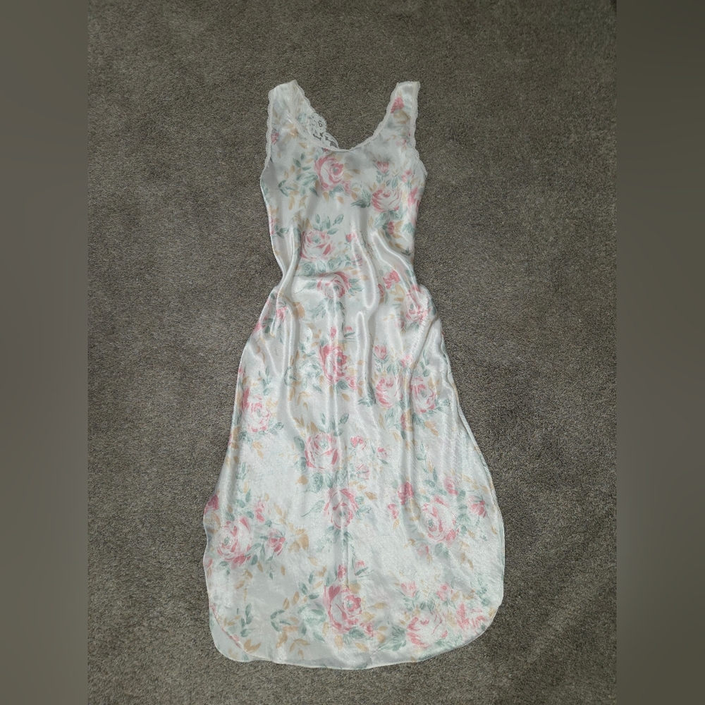 Vintage Christian Dior Satin Floral Nightgown Lace Trim L 70s/80s ILGWU - Picture 7 of 7